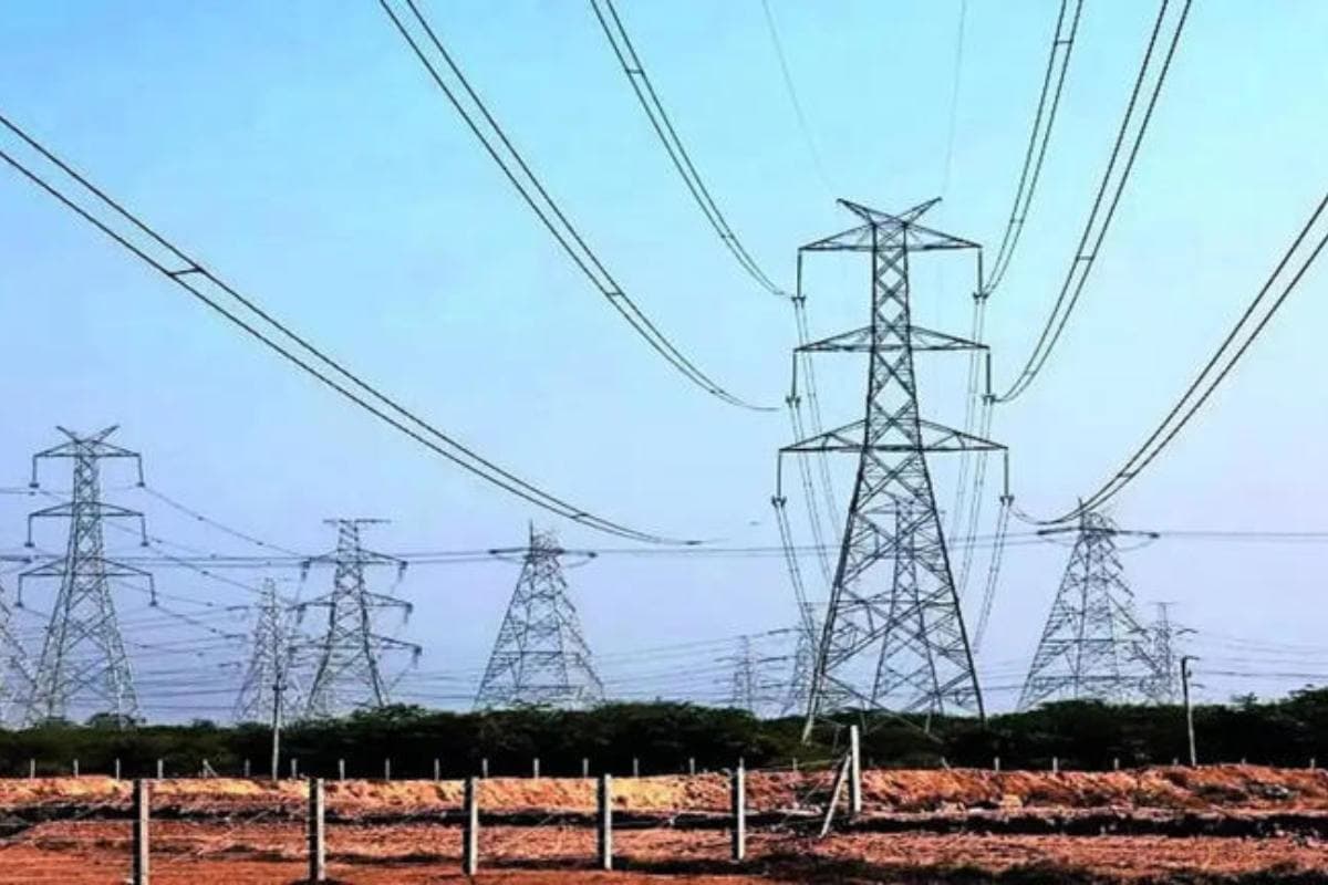 Muzaffarpur News: 11 हजार वोल्ट तार की चपेट में आई महिला, हालत नाजुक