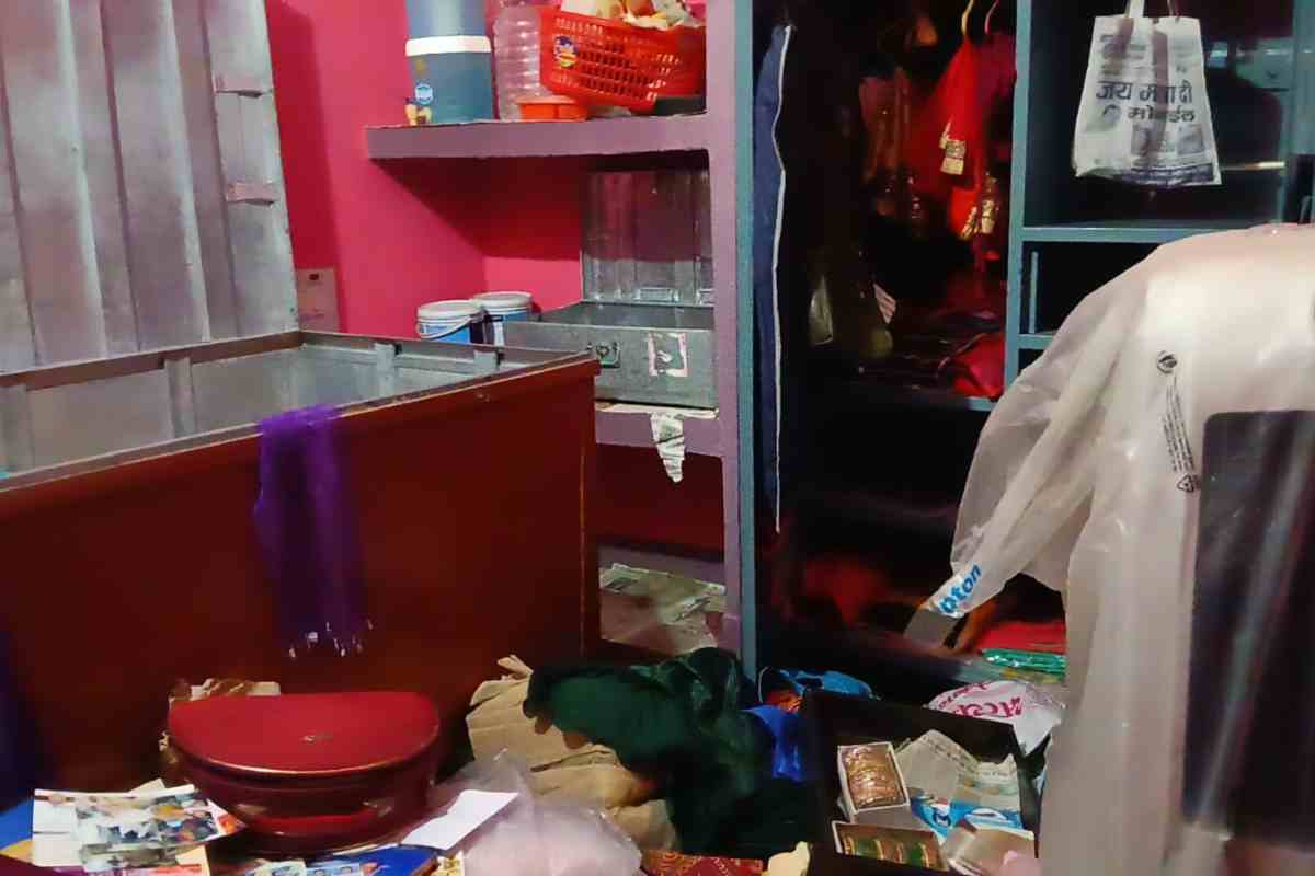 मुजफ्फरपुर: सीआरपीएफ जवान के घर में लाखों की चोरी, जांच में जुटी पुलिस