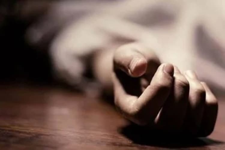 Muzaffarpur News : सकरा में ट्रेन से गिरकर यात्री की दर्दनाक मौत, परिजनों में मचा कोहराम
