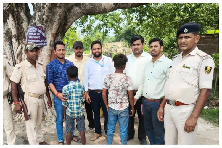 Bettiah News: बेतिया में श्रम विभाग की बड़ी कार्रवाई: मीट दुकान से दो बाल श्रमिक मुक्त, दुकान मालिक पर होगी FIR