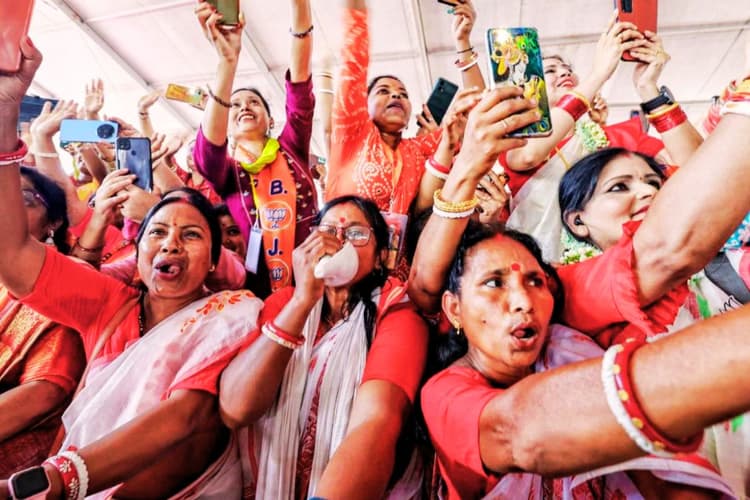 ब्यूटी पार्लर वाली दीदी और RSS की खामोश गूंज, जानें कैसे भाजपा ने ममता के किला को ढाहने के लिए बिछाया माइक्रो-कैंपेन का जाल