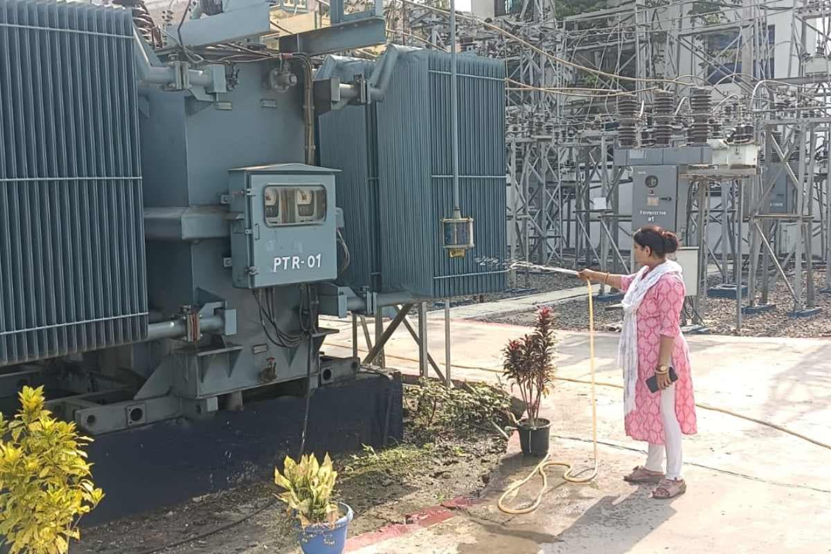 समस्तीपुर: महिला ऑपरेटर की सूझबूझ, ट्रांसफॉर्मर की 'विंग्स' को ठंडा कर बचाई शहर की रोशनी