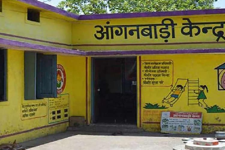 समस्तीपुर: आंगनबाड़ी केंद्रों में पोशाक व बर्तन आपूर्ति में गड़बड़ी की शिकायत
