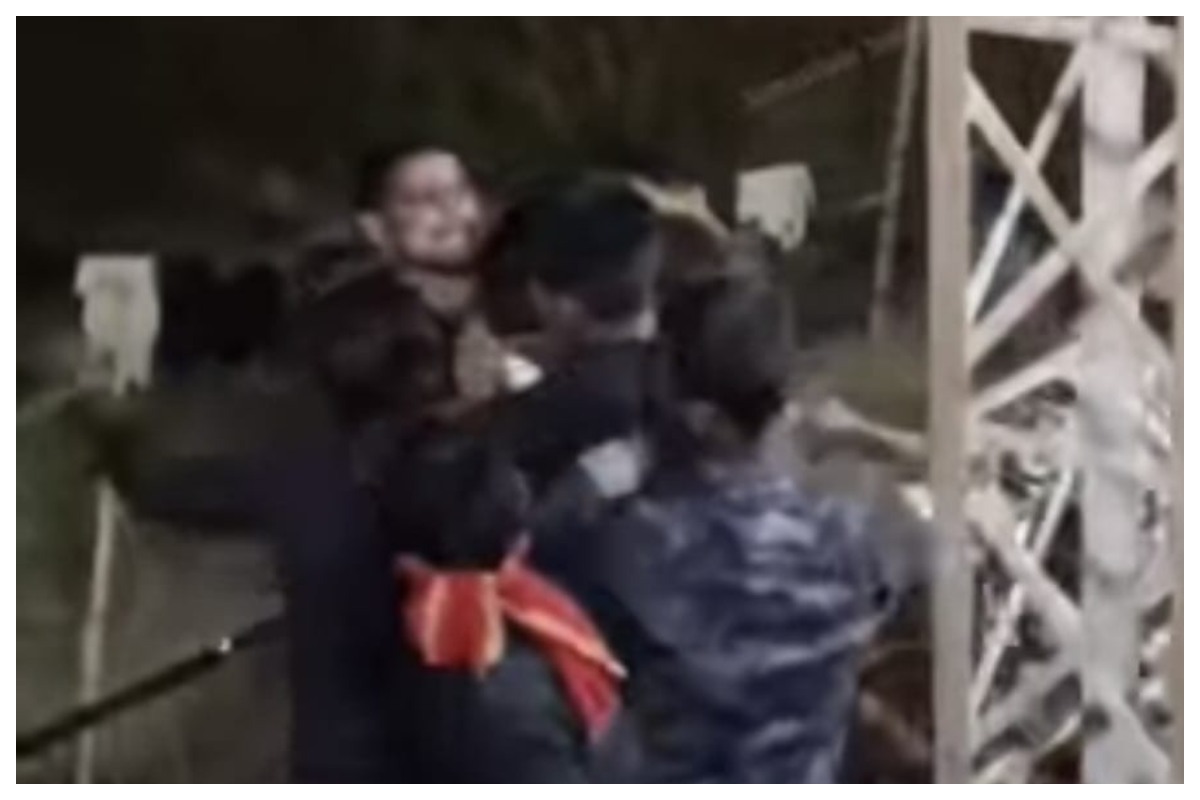 Samastipur News: महायज्ञ के अंतिम दिन बदमाशों का तांडव, ताबड़तोड़ फायरिंग से मची अफरातफरी