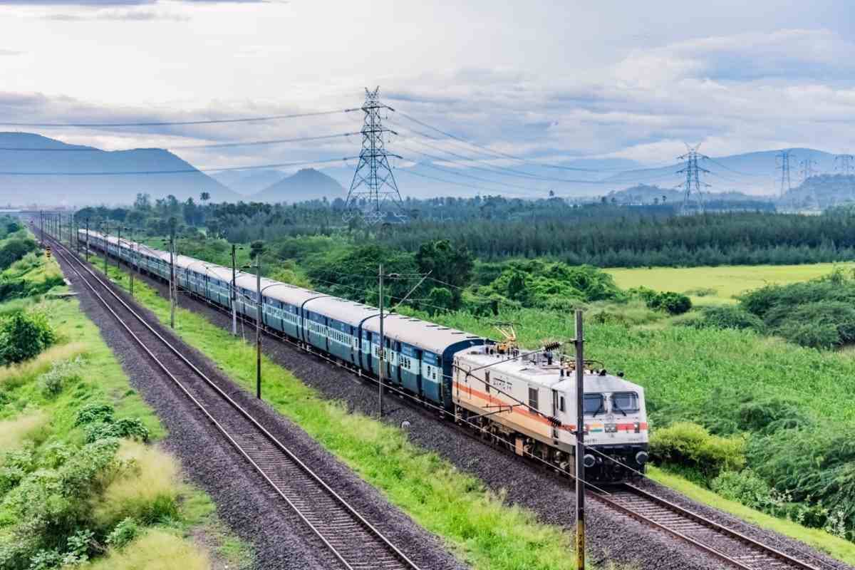 Samastipur: तिरुपति से रक्सौल के बीच नियमित हुई ट्रेन, यात्रियों को किराये में बड़ी राहत