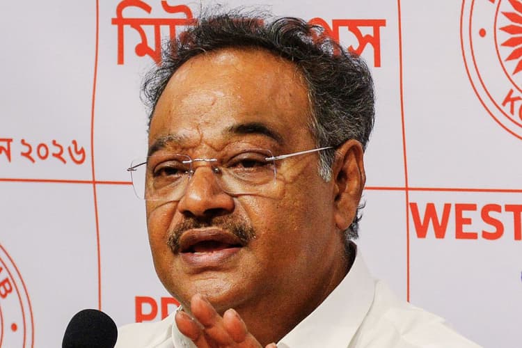 बंगाल की सत्ता बदलते ही टाटा समूह की सिंगूर वापसी की तैयारी, शमिक भट्टाचार्य बोले- प्रायश्चित नहीं, औद्योगिक पुनर्जागरण