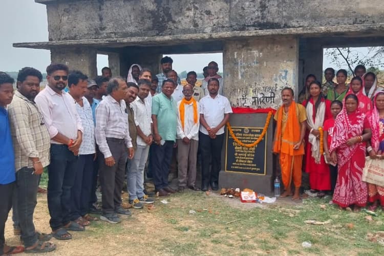 Saraikela: गोविंदपुर चौक पर 1.12 करोड़ की लागत से बनेगा अत्याधुनिक बस स्टैंड