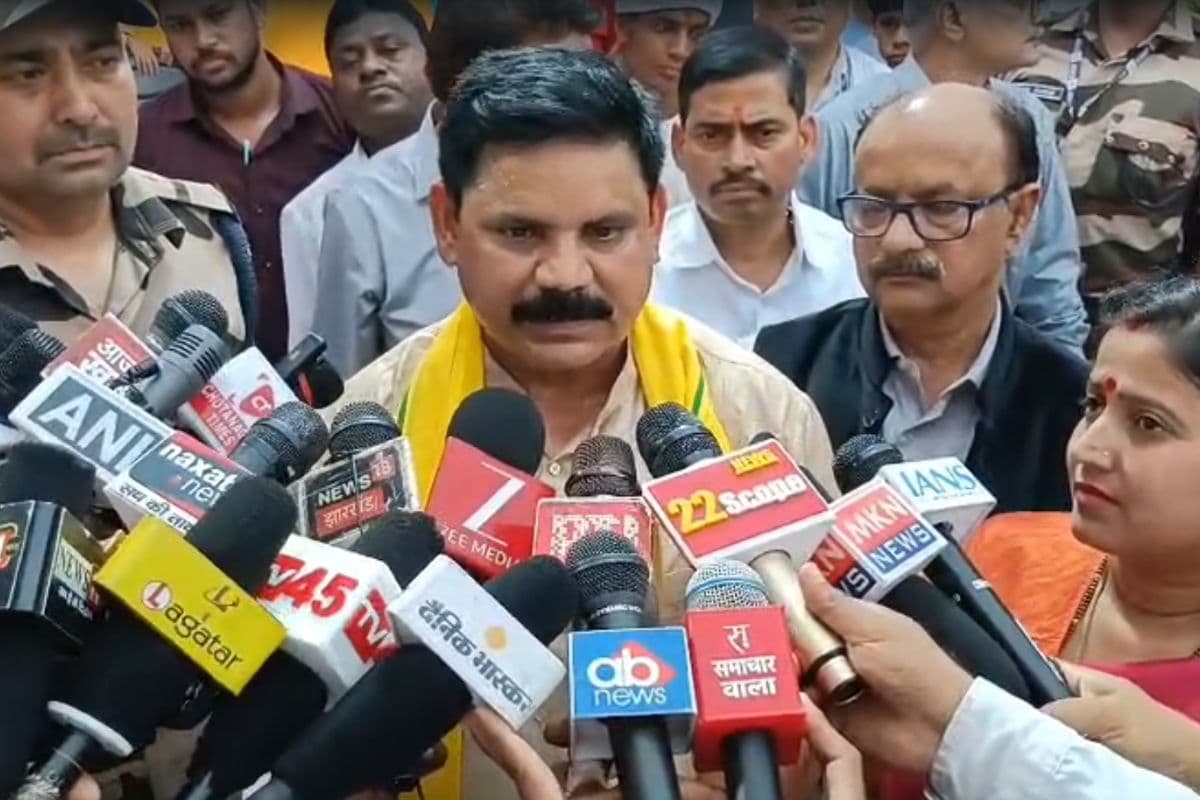 Dhanbad: झारखंड सरकार के सहयोग के बिना विस्थापन समस्या का समाधान नहीं, बोले कोयला मंत्री