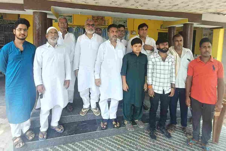 शिवहर: गड़हिया गांव में बकरीद मिलन समारोह, दिखी सामाजिक एकता और प्रेम की मिसाल