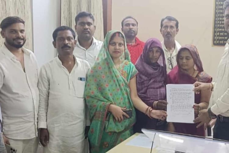सीतामढ़ी: रीगा प्रखंड में सियासी भूचाल, प्रमुख के बाद अब उप प्रमुख पर अविश्वास प्रस्ताव