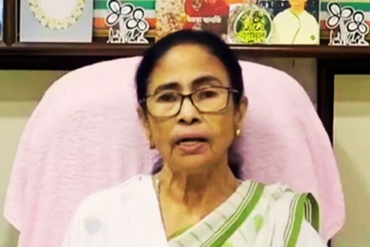 100 से ज्यादा टीएमसी पार्षदों का इस्तीफा, ममता बनर्जी ने कहा- जो जाना चाहते हैं, जा सकते हैं
