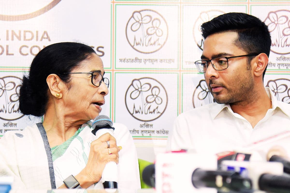 टीएमसी नेता अभिषेक बनर्जी पर सवाल उठाने वाले 5 प्रवक्ता को नोटिस, रिजु दत्ता समेत इन दिग्गजों पर गिरेगी गाज?