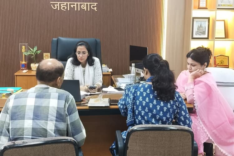 विजय सिन्हा के एलान के बाद: जहानाबाद में फार्मर रजिस्ट्री का काम तेज, समीक्षा बैठक कर डीएम ने दिए सख्त निर्देश