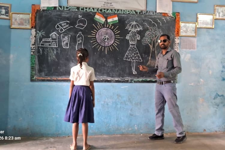 बेगूसराय में भीषण गर्मी से बचने का बच्चों को दिया गया मंत्र, स्कूल में सुरक्षित शनिवार पर चला जागरूकता अभियान