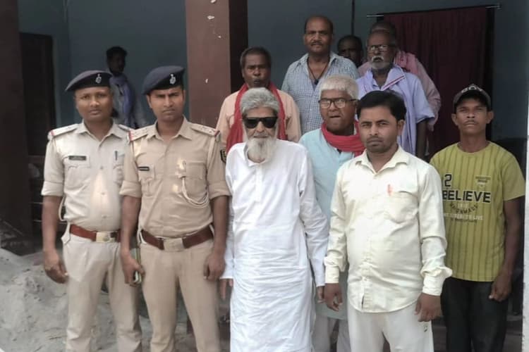 Saran News : बकरीद पर्व शांतिपूर्ण माहौल में मनाने की अपील, पुलिस प्रशासन ने की बैठक