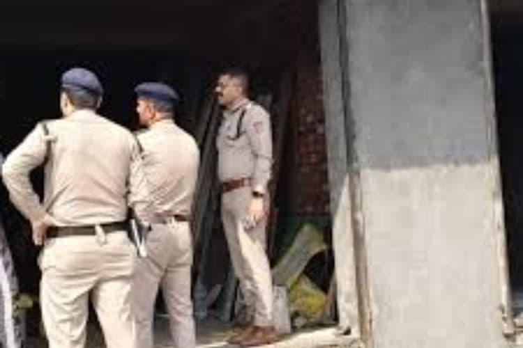 Patna News : प्रेम-प्रसंग विवाद में छात्रा पर चाकू से हमला करने वाला आरोपी धराया