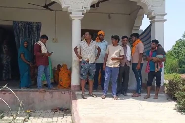 Siwan News : सीवान में सगे पाटीदारों के बीच खूनी संघर्ष, महिला की मौत, तीन घायल