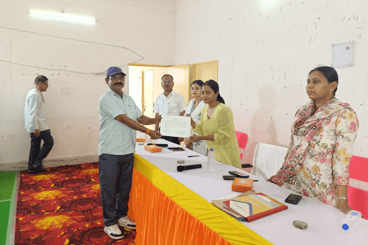 नोखा नगर परिषद में सशक्त स्थायी समिति के सदस्य निर्विरोध निर्वाचित, एसडीएम ने बांटे प्रमाणपत्र