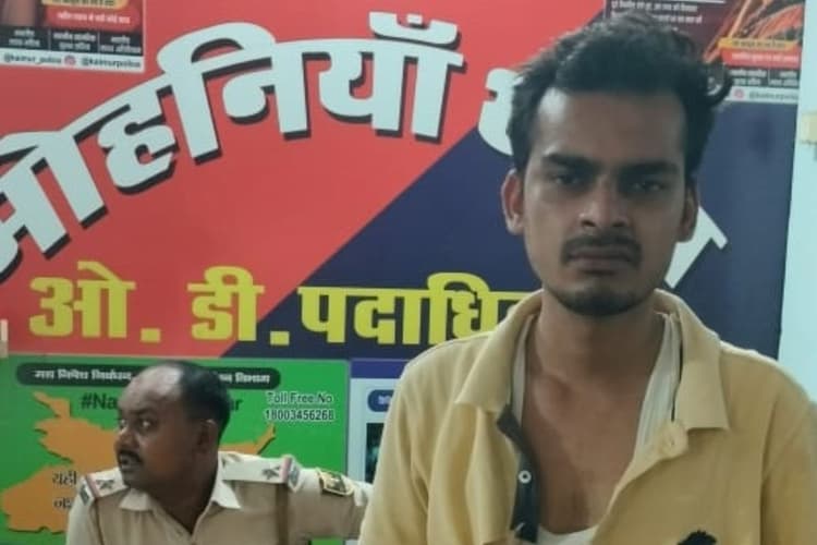 हथियार का भय दिखा मारपीट व नकद छीनने का आरोप, पुलिस कर रही जांच