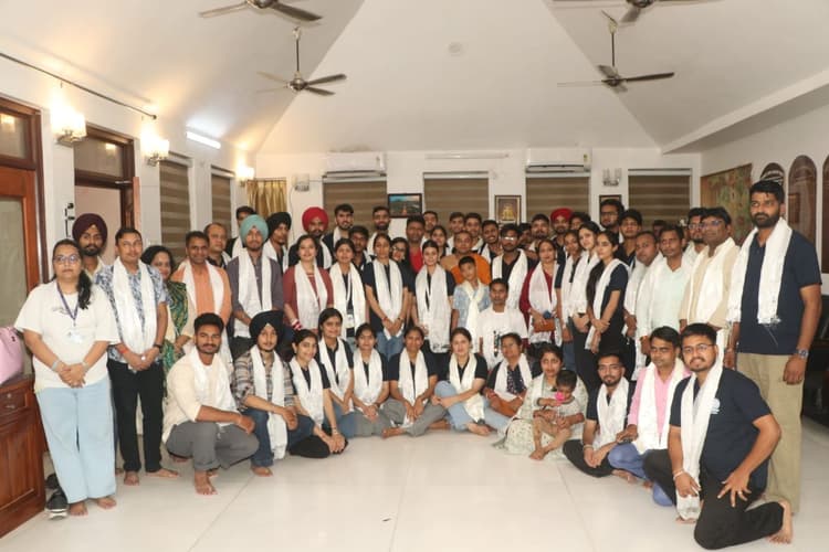 पंजाब के युवाओं ने बिहार की ऐतिहासिक विरासत का किया शानदार दौरा, नालंदा से लेकर गया तक घूमी संस्कृति की झलक