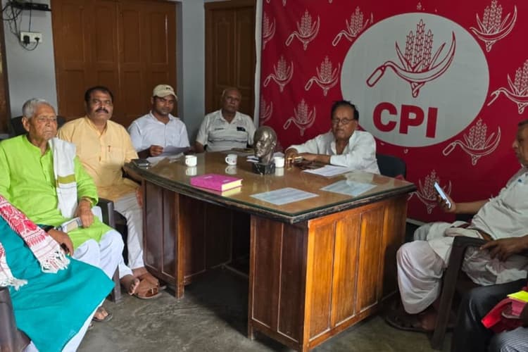 Begusarai News : सीलिंग की जमीन बेचने की साजिश नाकाम करेगी भाकपा