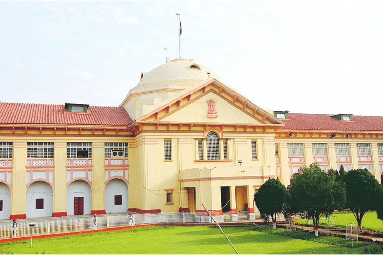गोपालगंज में घनी आबादी के बीच बंजारी श्मशान में शव जलाने पर पटना हाईकोर्ट सख्त, DM से मांगा जवाब
