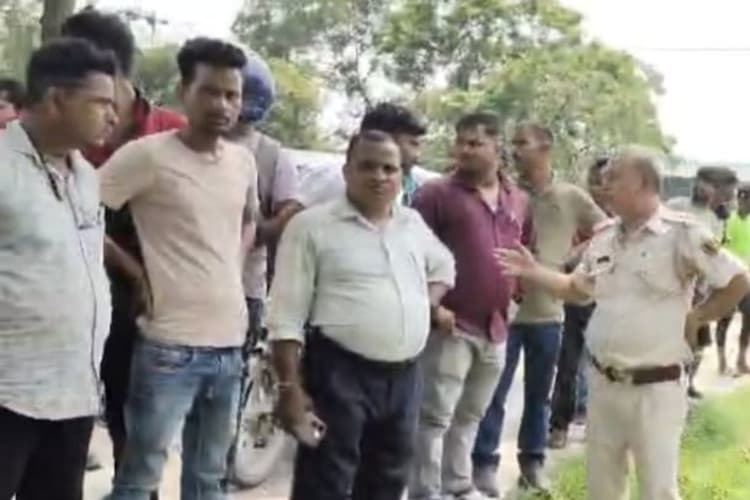 मरंगा में रॉन्ग साइड से आ रहे ट्रक ने साइकिल सवार को कुचला, मौके पर ही दर्दनाक मौत, चालक हिरासत में