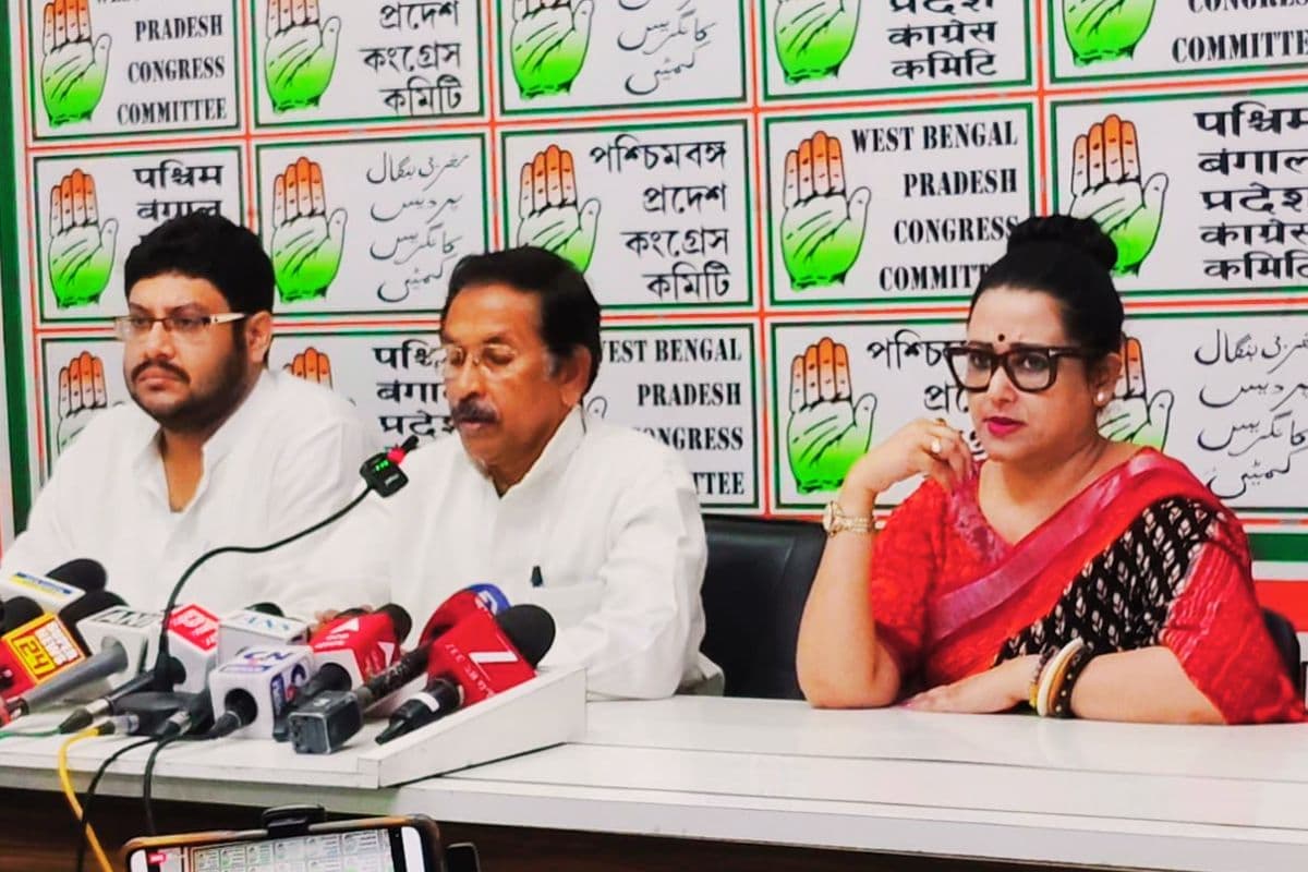 काउंटिंग से पहले बंगाल कांग्रेस का सनसनीखेज आरोप- 27 लाख लोगों को वोट देने से रोका गया, EVM बदले, स्ट्रांग रूम में हुई धांधली