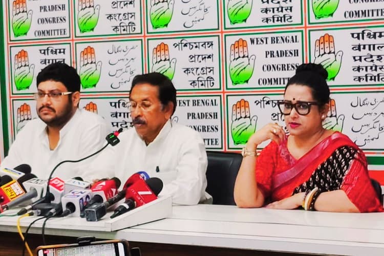 काउंटिंग से पहले बंगाल कांग्रेस का सनसनीखेज आरोप- 27 लाख लोगों को वोट देने से रोका गया, EVM बदले, स्ट्रांग रूम में हुई धांधली