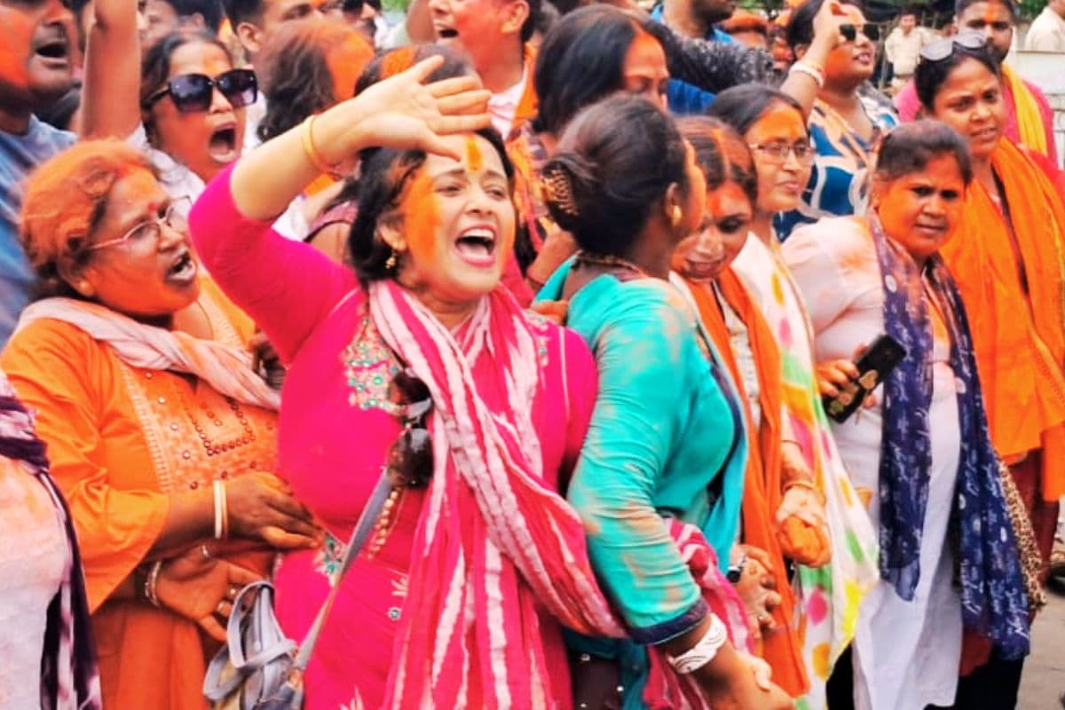 बंगाल में हारीं ममता बनर्जी, 7 फीसदी वोट कम होते ही हाथ से निकलीं 133 सीटें, बीजेपी के 45 प्रतिशत वोट ने उखाड़ फेंका टीएमसी का साम्राज्य