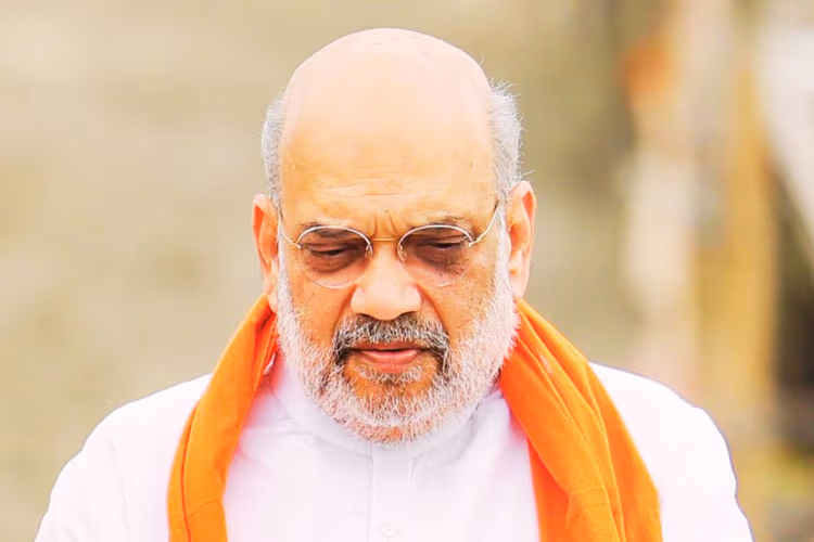 बंगाल का नया सीएम कौन? शाम 4 बजे अमित शाह उठायेंगे सस्पेंस से पर्दा, रेस में शुभेंदु अधिकारी सबसे आगे