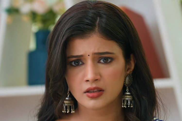 YRKKH: विद्या की नई चाल से हिलेगा पोद्दार हाउस, अरमान-अभीरा के रिश्ते पर मंडराएगा संकट