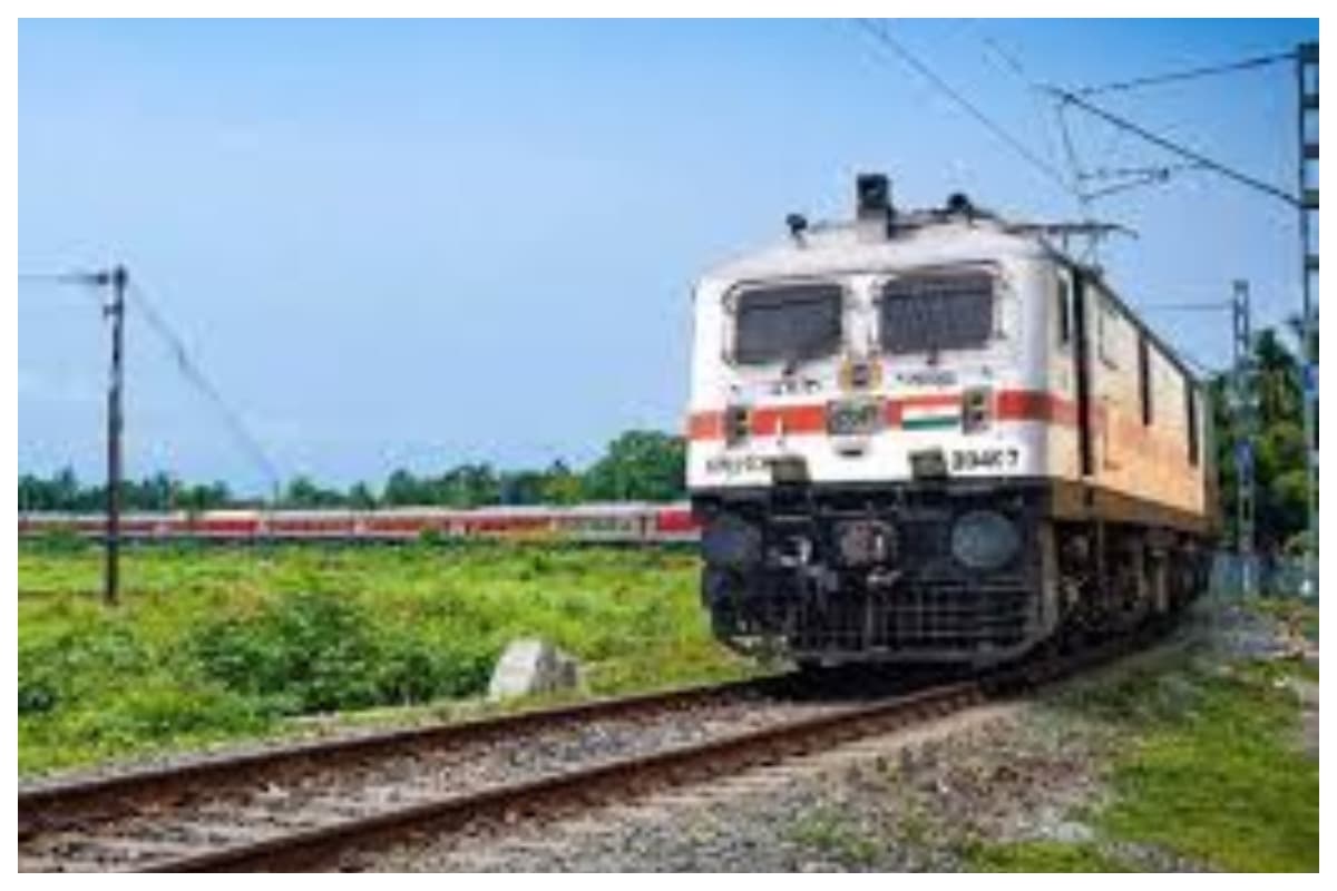 Bagaha News-kharpokhara-railway-crossing-49-closed-seven-hours-doubling-work