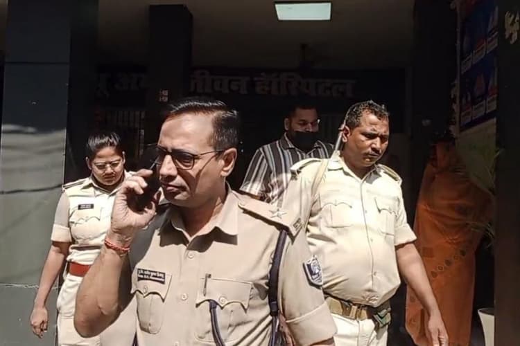 बेगूसराय में इलाज के दौरान महिला की मौत, निजी नर्सिंग होम में परिजनों का हंगामा