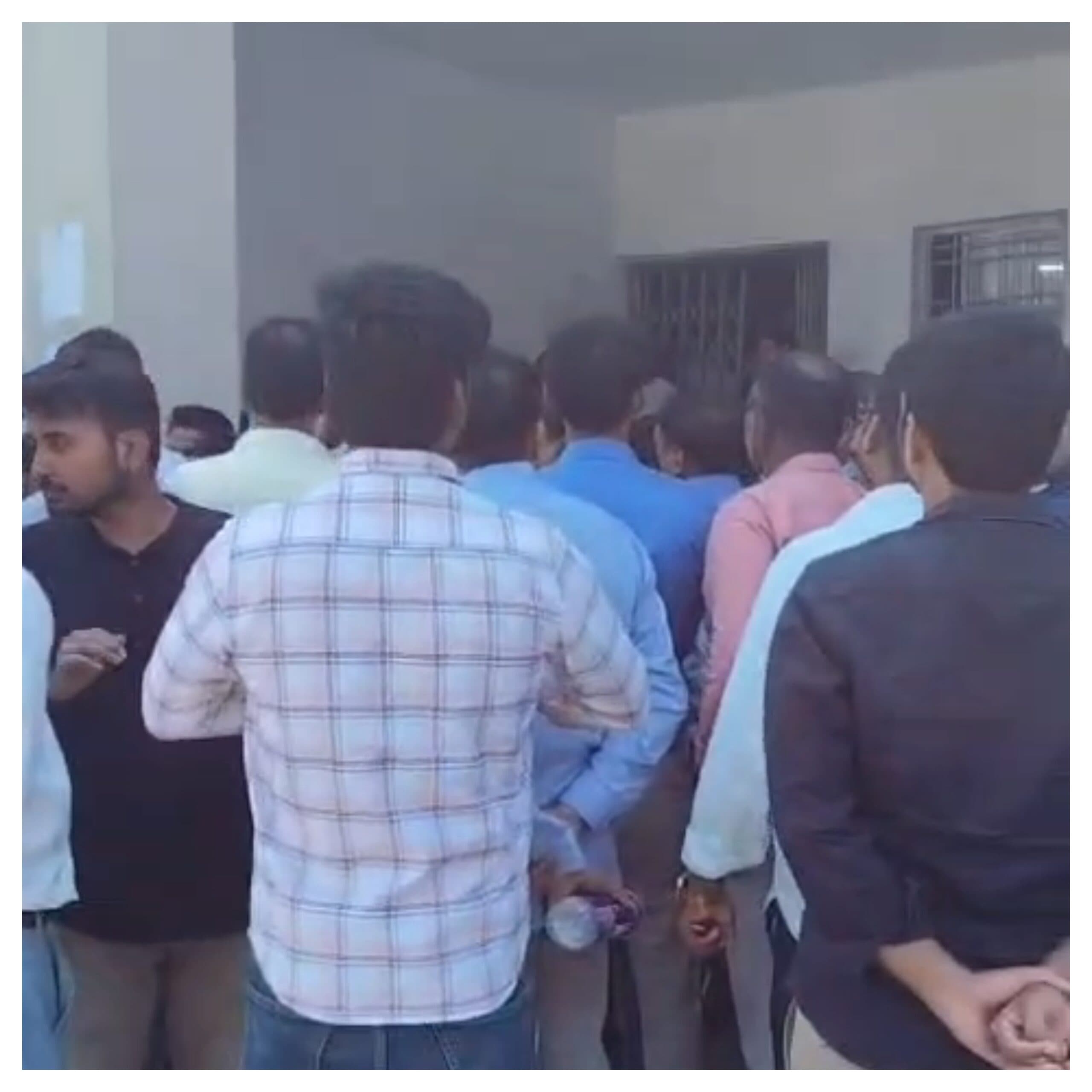 Bettiah teachers protest DEO office census duty school timing Bihar