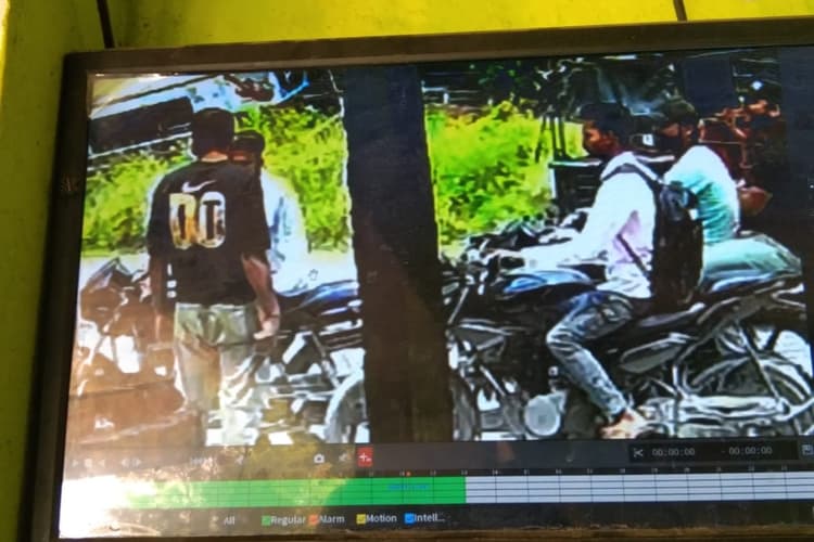 Samastipur: दलसिंहसराय में फाइनेंस कर्मी पर तानी पिस्तौल, पूरी वारदात CCTV में कैद