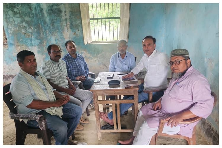 Darbhanga: जाले के मदरसा नुरुल इस्लाम में प्रबंध समिति की बैठक, शैक्षणिक सुधार और बुनियादी सुविधाओं पर जोर