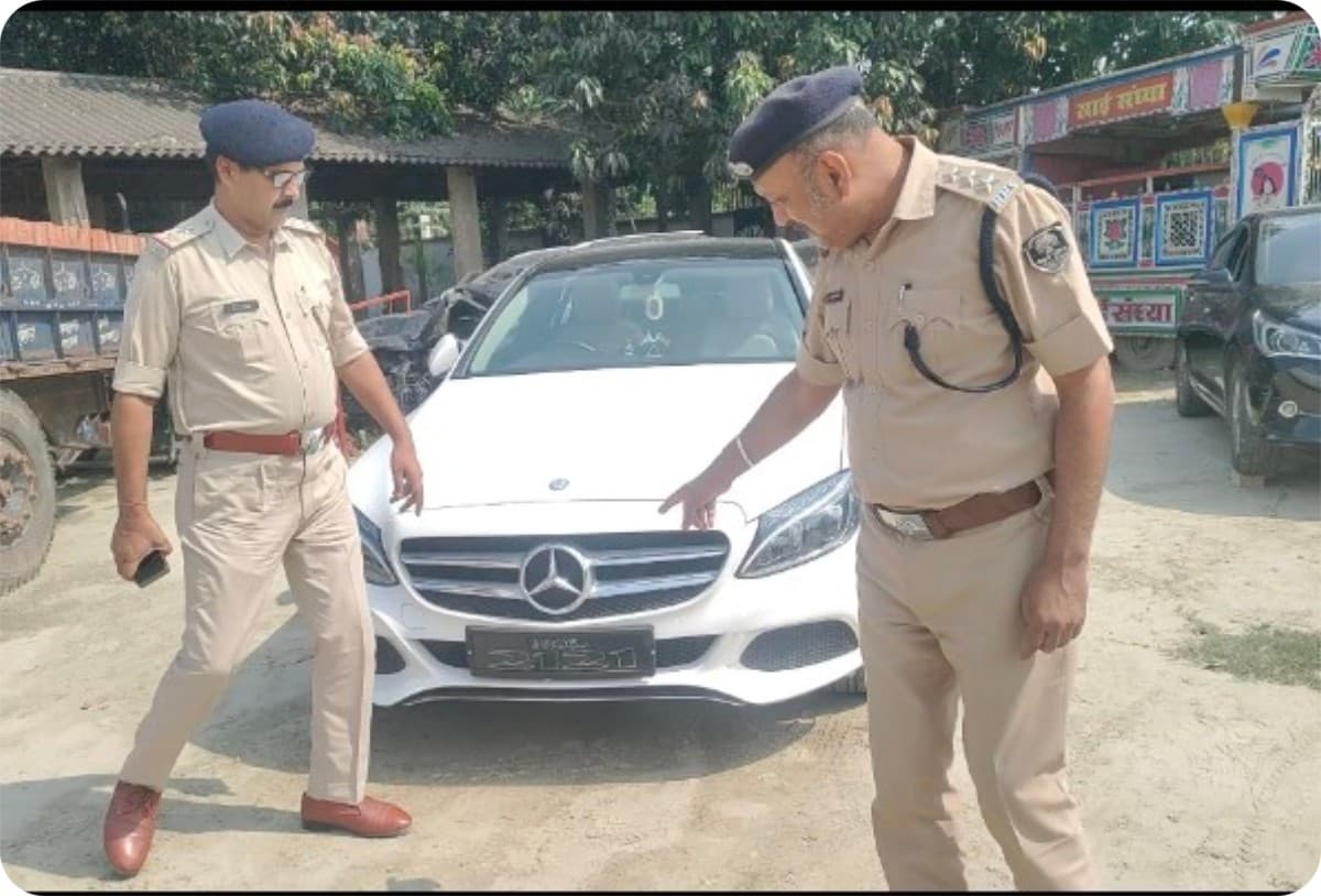 Muzaffarpur News: हथियार के साथ पकड़े गए होटल संचालक पर शिकंजा, गैरेज में मिली फर्जी नंबर और चेचिस वाली कार.