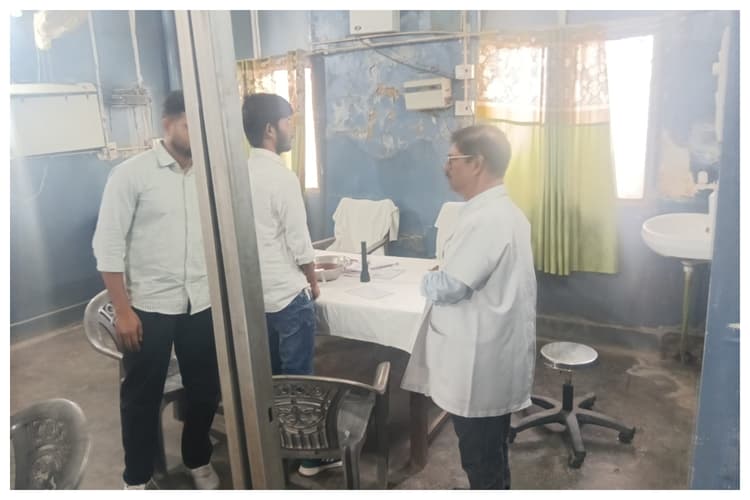 Darbhanga: DMCH में औचक निरीक्षण, अनुपस्थित डॉक्टरों को उपाधीक्षक की चेतावनी