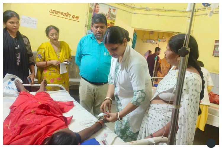 मधुबनी: खजौली सीएचसी में एफसीएम थेरेपी अभियान शुरू, गंभीर एनीमिक गर्भवतियों को लगा इंजेक्शन