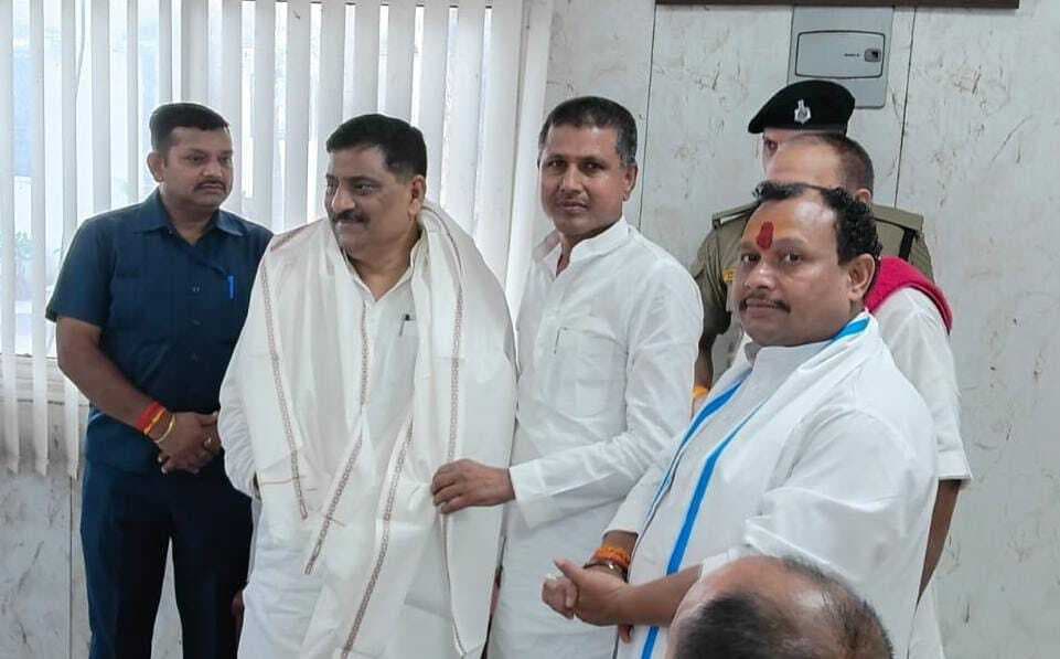 Khagaria, जिला जदयू प्रतिनिधिमंडल ने राज्यसभा सांसद से की मुलाकात, संगठन को ले की चर्चा