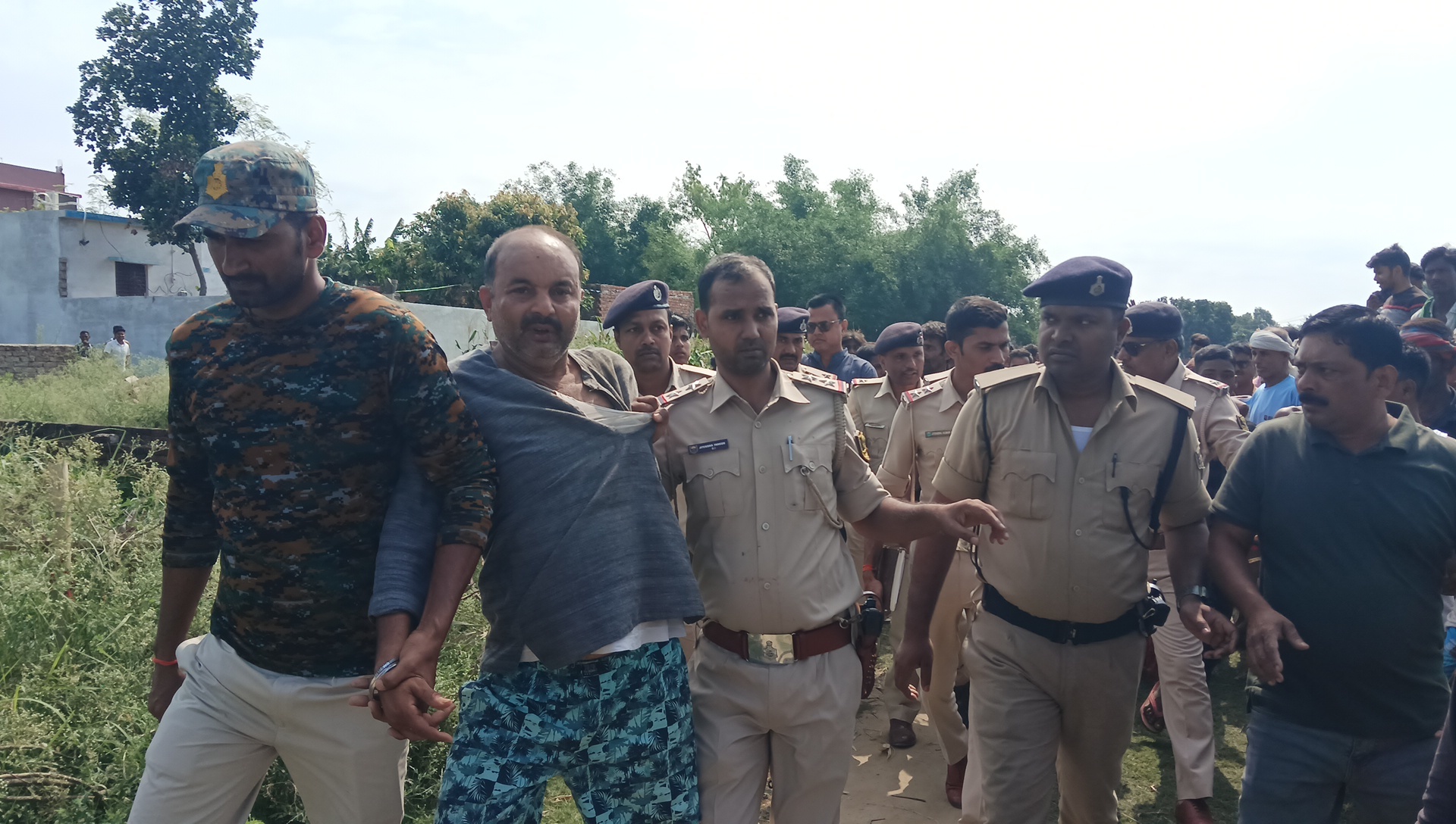 महिला के साथ दुष्कर्म का प्रयास, आरोपित की लोगों ने की जमकर पिटाई