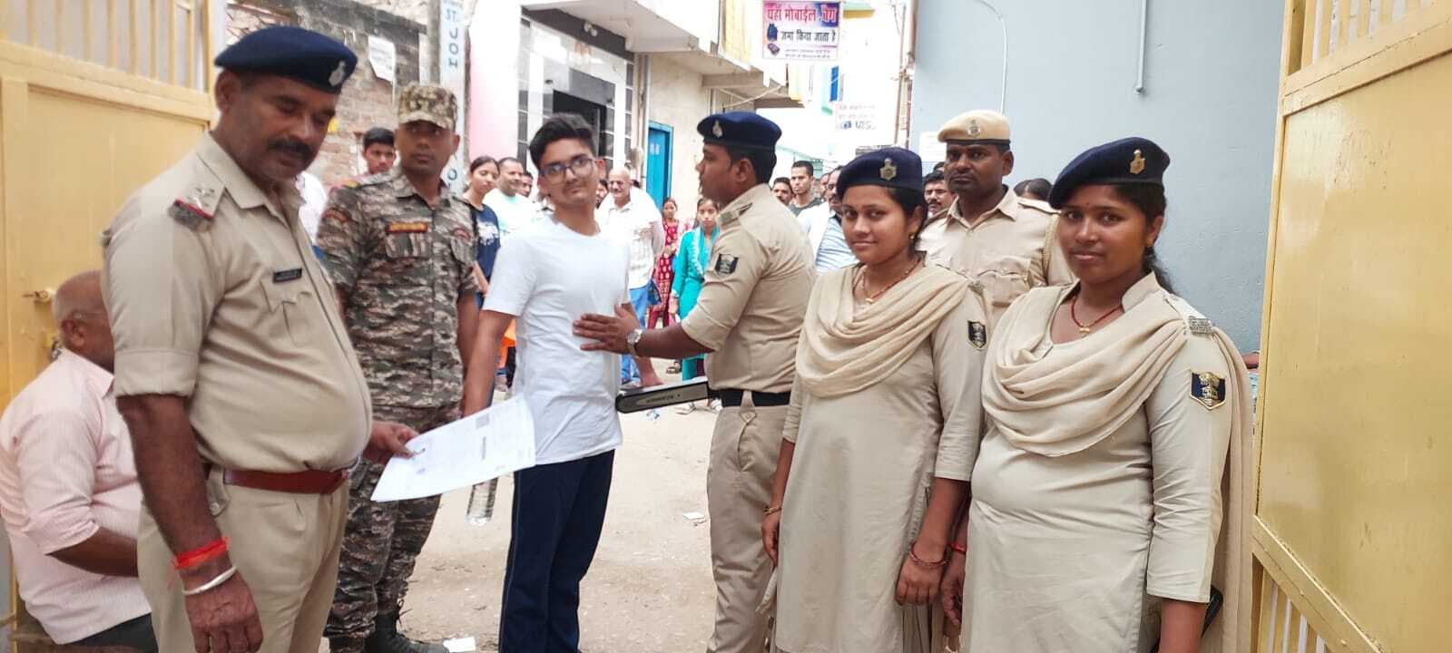 जिले के चार परीक्षा केंद्रों पर शांतिपूर्ण वातावरण में संपन्न हुई नीट की परीक्षा
