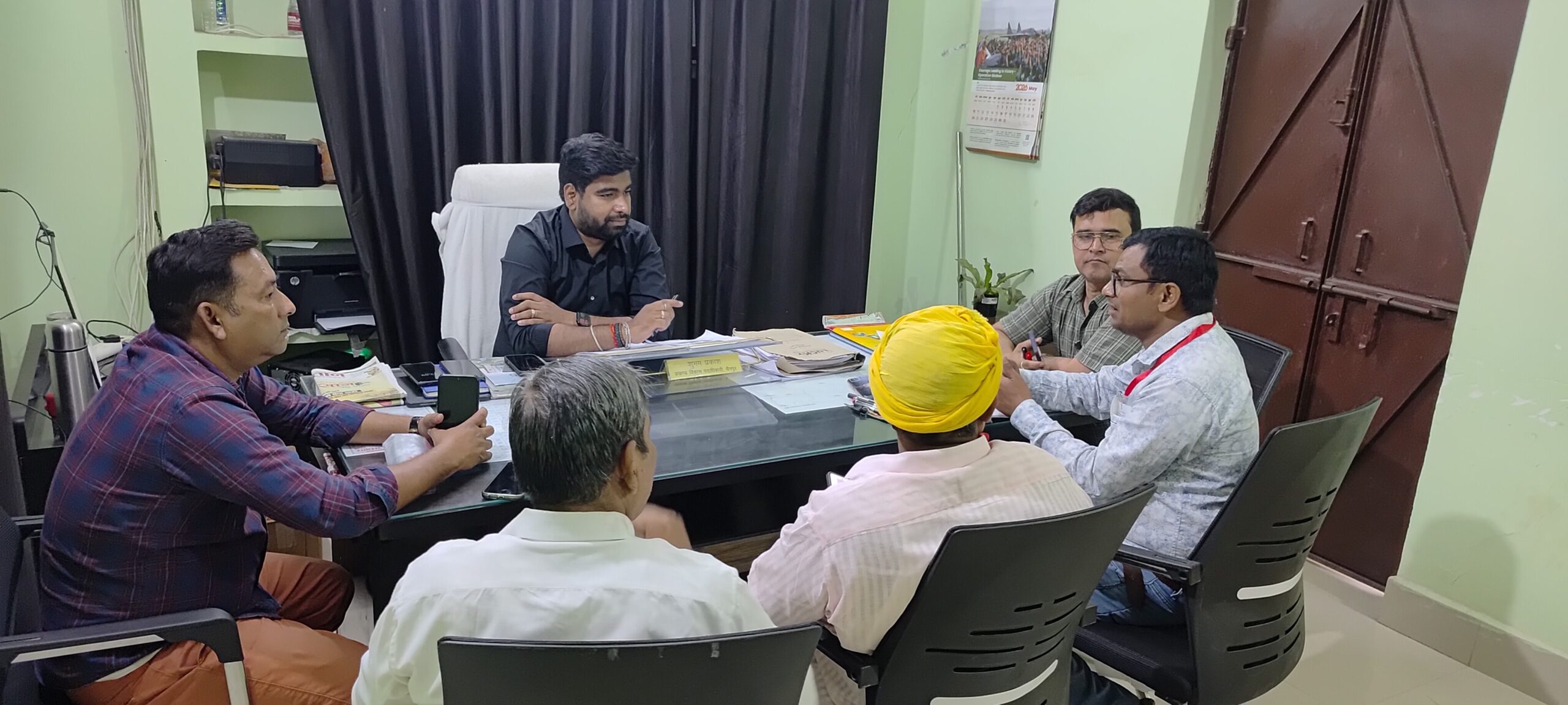 चैनपुर में जनगणना को लेकर मकान सूचीकरण तेज, नजरी नक्शा पर विशेष जोर