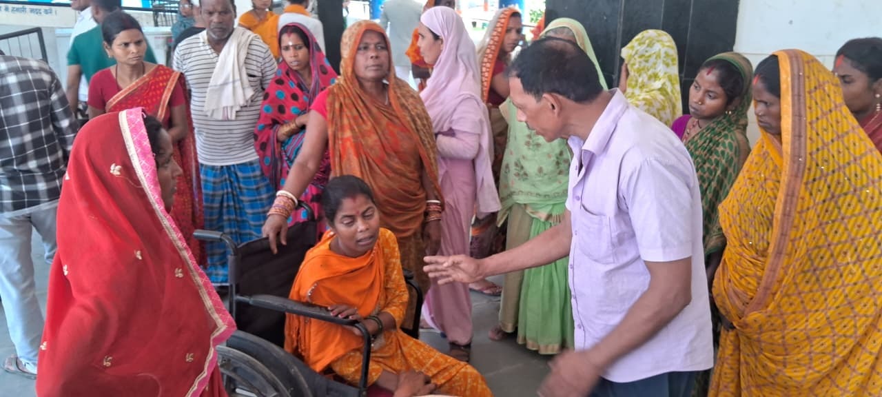 SUPAUL : बस के धक्के से बाइक सवार की मौत, पत्नी को डायलिसिस कराने जा रहा था अस्पताल