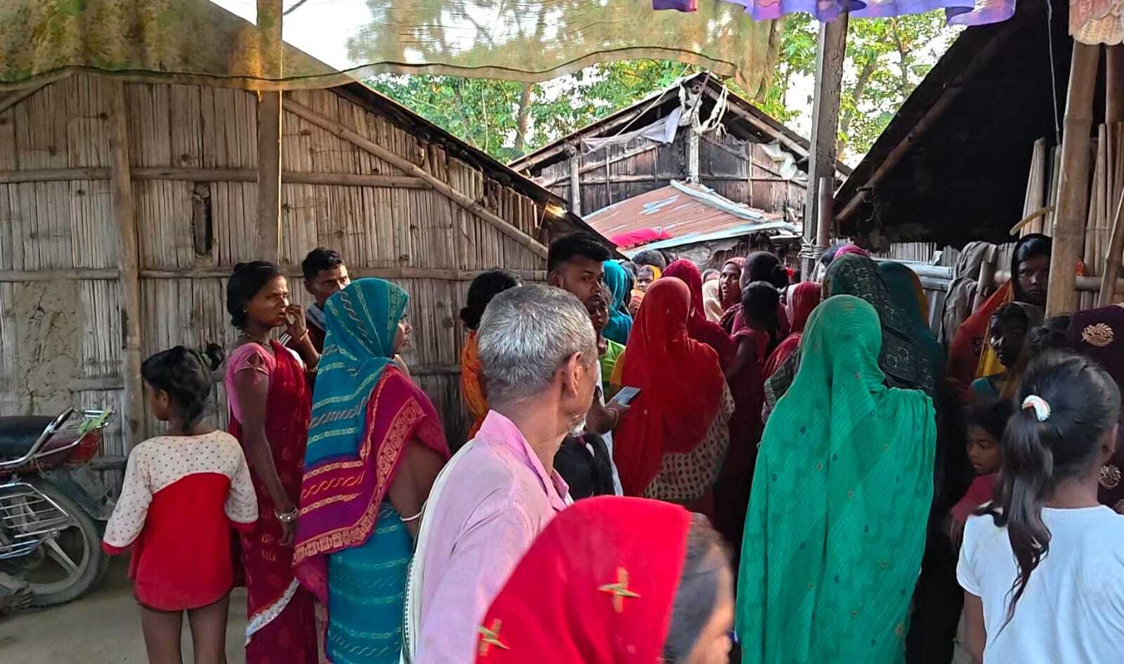 सीएचसी में लापरवाही का आरोप, इलाज के दौरान जच्चा-बच्चा की मौत