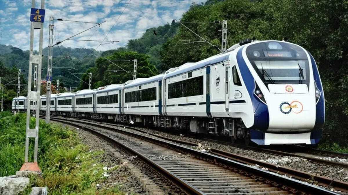 SAHARSA, सहरसा-लहेरियासराय पैसेंजर व पुणे-सुपौल एक्सप्रेस हुई विलंब यात्रियों को परेशानी
