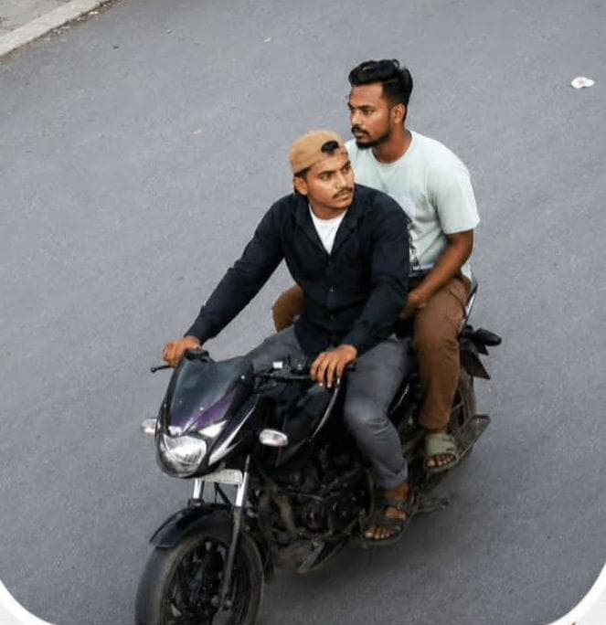 बाइक चोरी में शामिल बदमाशों की पुलिस ने जारी की तस्वीर