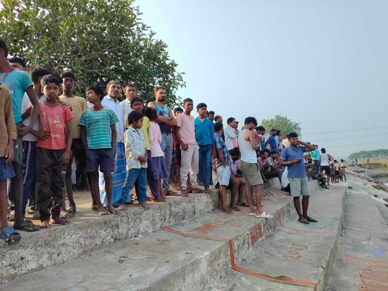 BHAGALPUR : रशलपुर थाना क्षेत्र के खोजवा पोखर में मिला अज्ञात शव