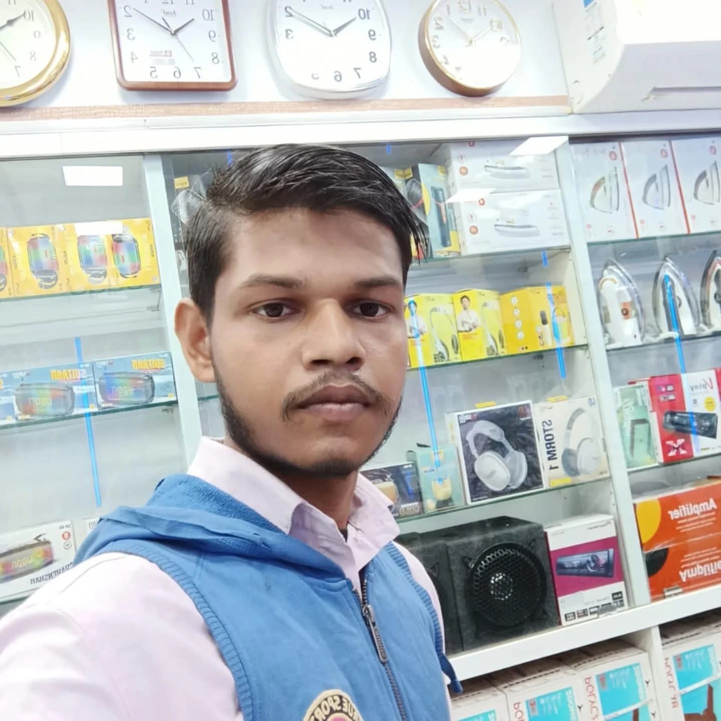 महेशखूंट में ट्रक व बाइक की आमने-सामने हुई टक्कर में युवक की मौत